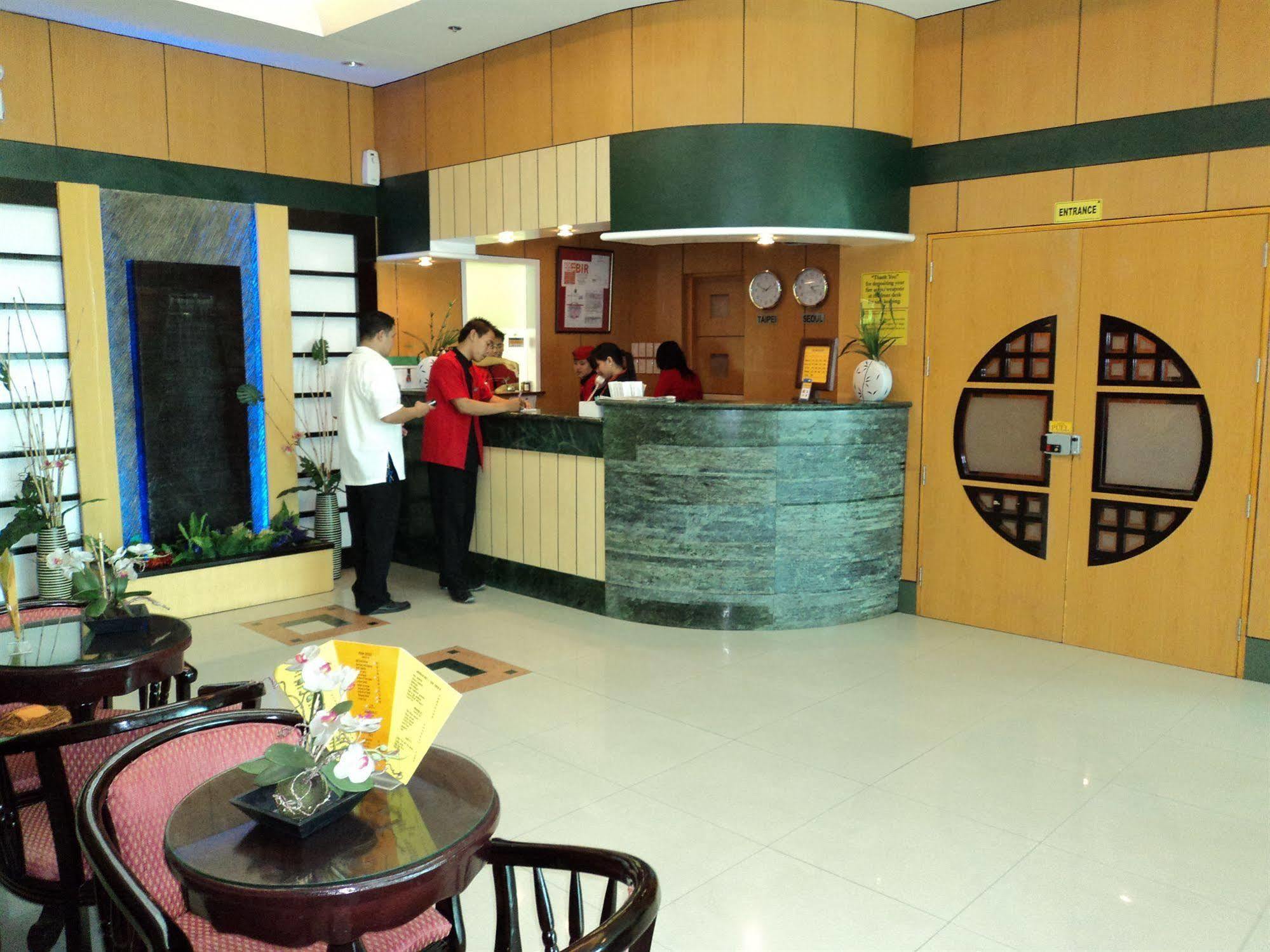 Hotel Sogo Cabanatuan Extérieur photo